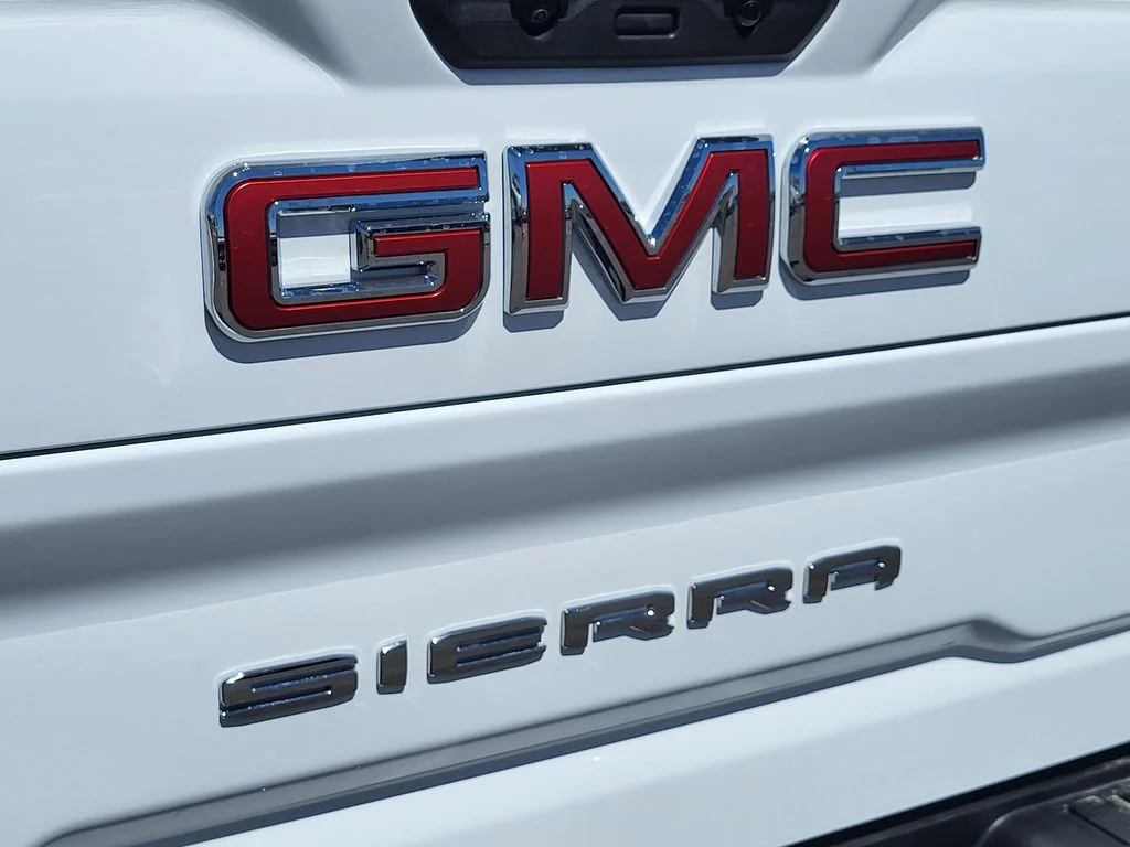 Used 2024 Summit White GMC SLE image 8