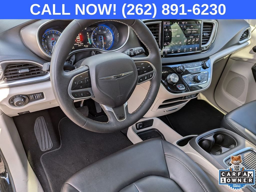 2024 Chrysler Pacifica Touring L - Photo 10