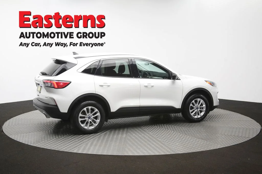 Used 2022 White Ford SE image 43