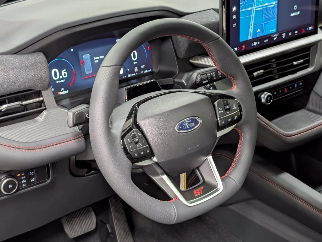 New 2027 Star White Metallic Tri-Coat Ford ST image 9