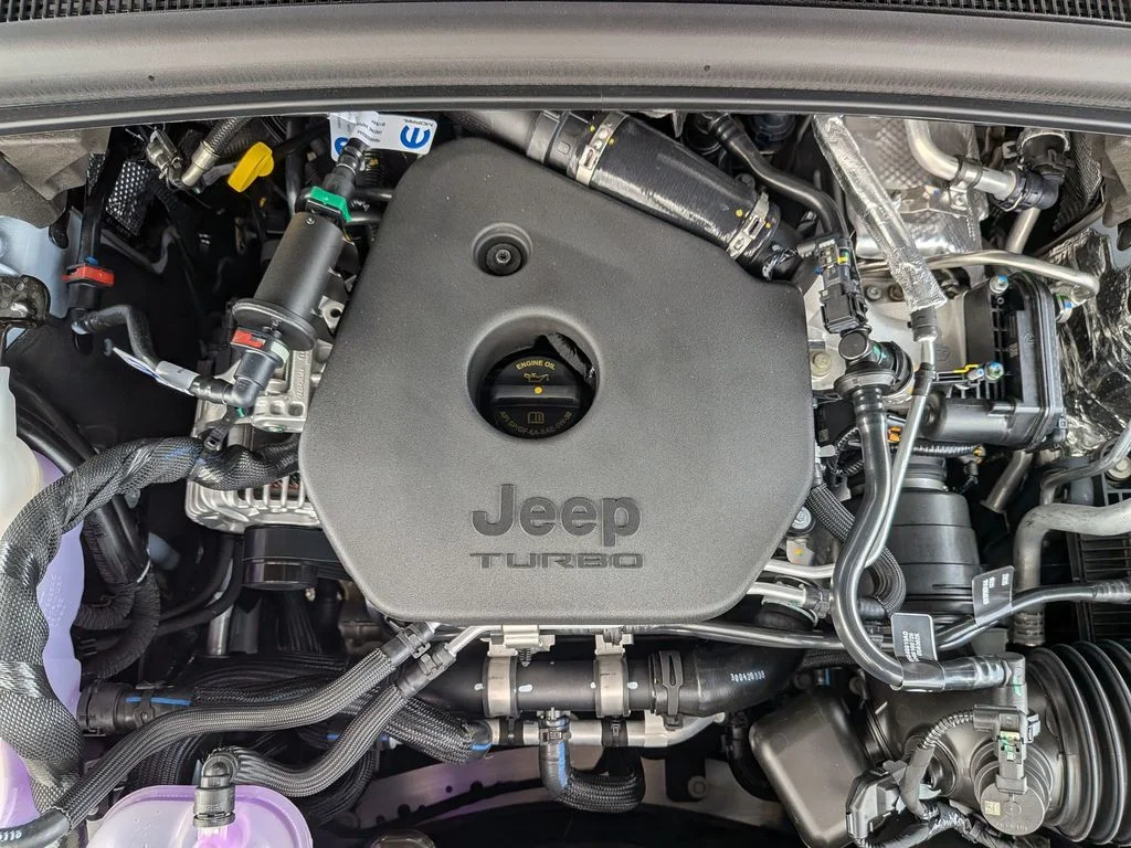 New 2026 White Jeep Summit image 14