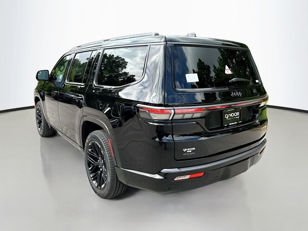 New 2026 High Gloss Black Exterior Paint Jeep Limited Reserve image 6