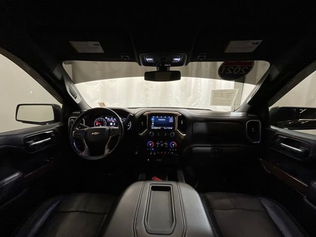 Used 2021 Black Chevrolet High Country image 16