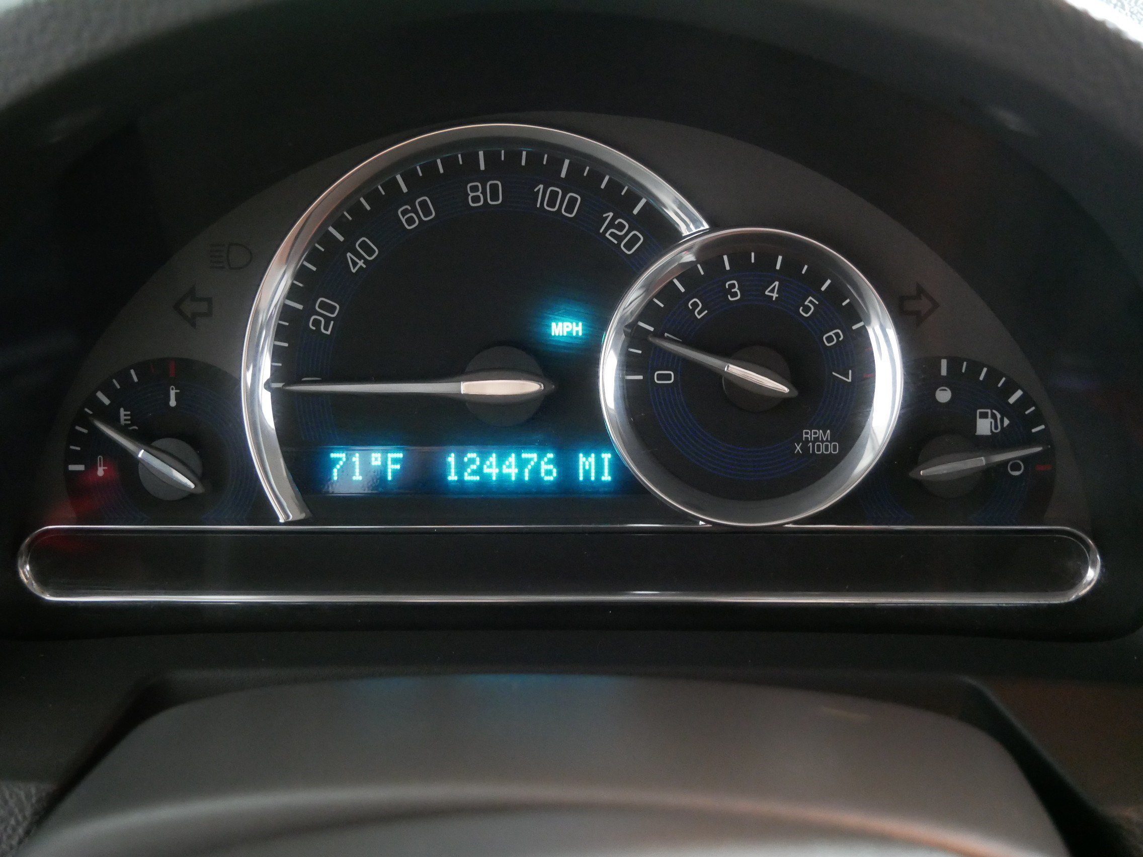 Used 2007 Sport Red Metallic Chevrolet LT image 21