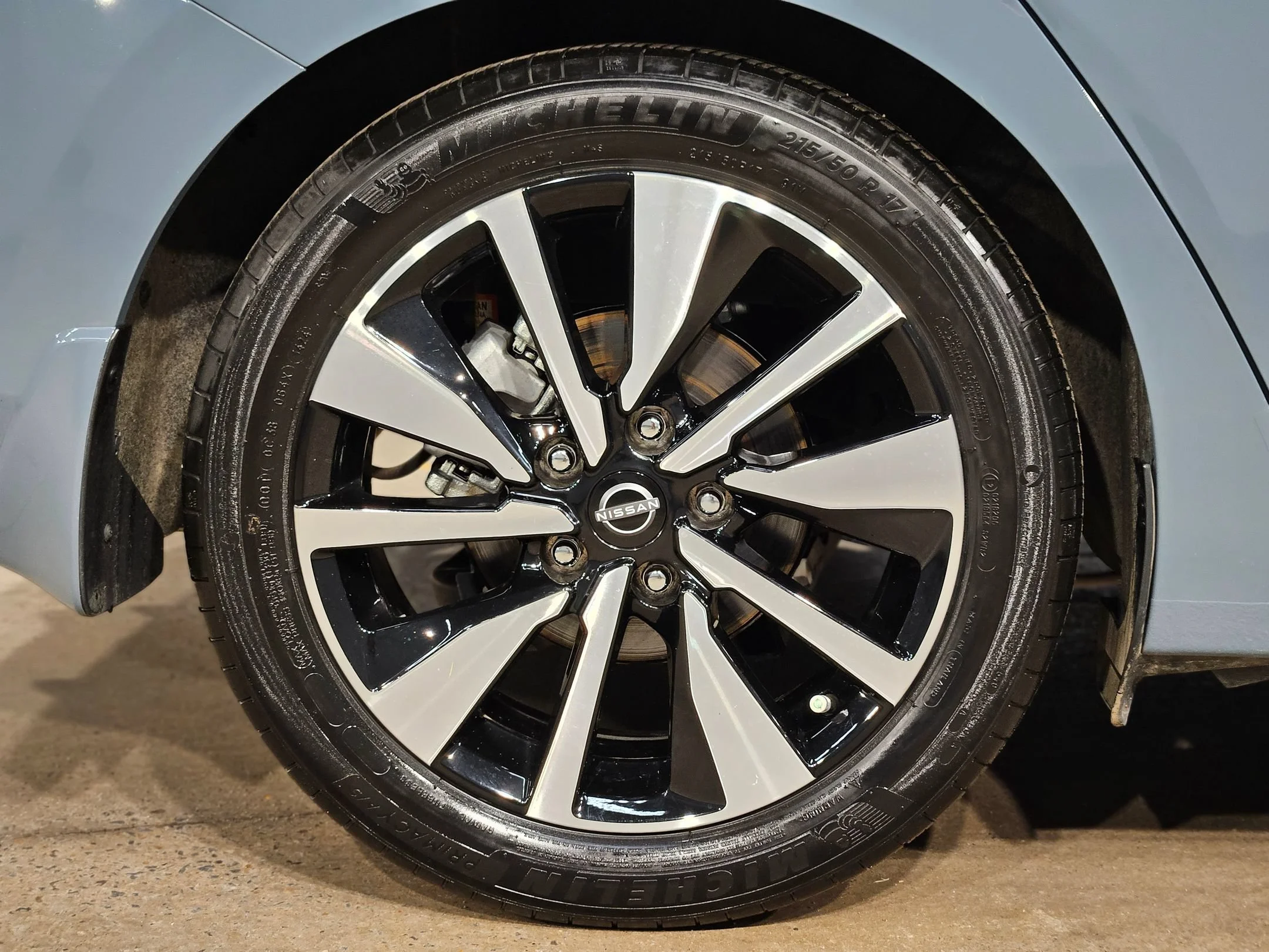 Used 2025 Atlantic Gray Metallic Nissan SV image 17