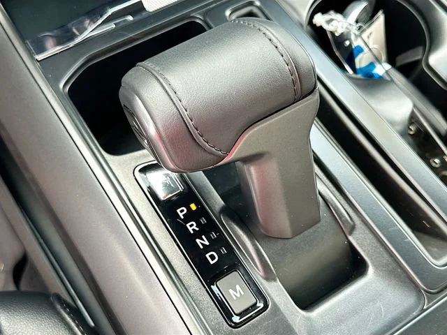 Used 2025 Blue Ford Lariat image 17
