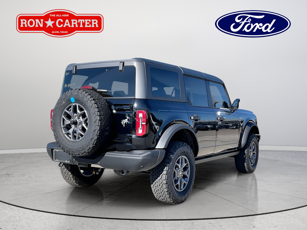 New 2025 Shadow Black Ford Badlands image 5