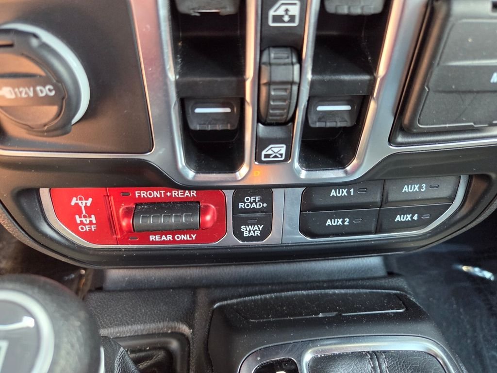 Used 2024 White Jeep Rubicon image 26