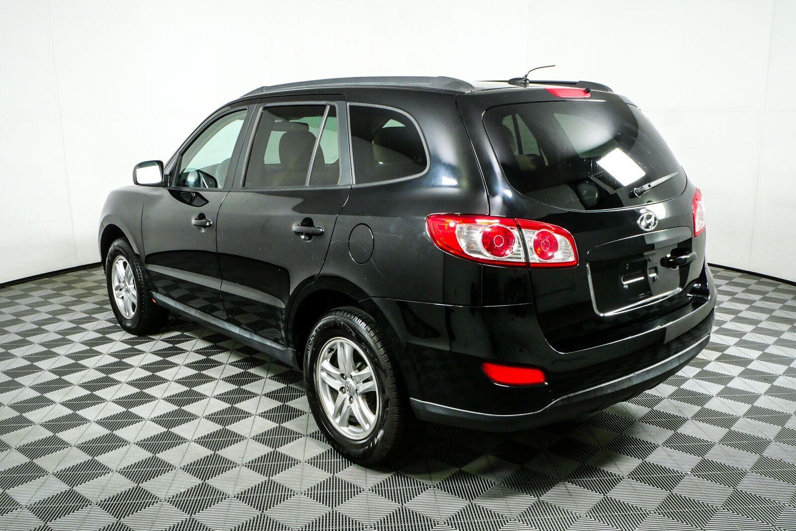 Used 2011 Phantom Black Metallic Hyundai GLS image 26