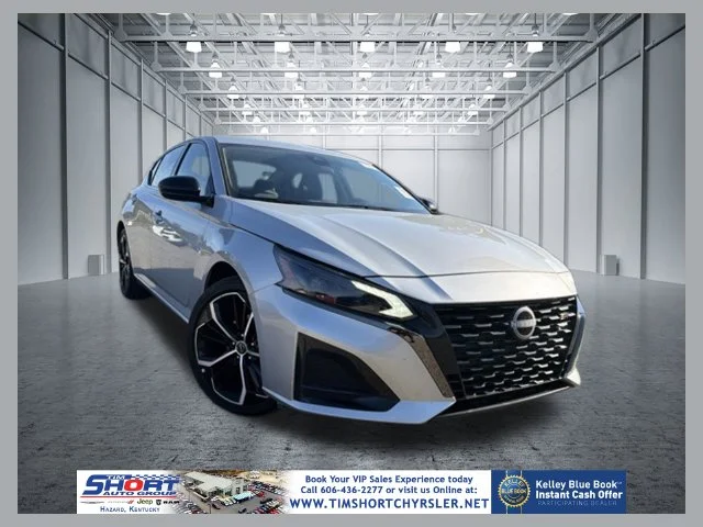 Used 2025 Silver Nissan 2.5 SR image 1