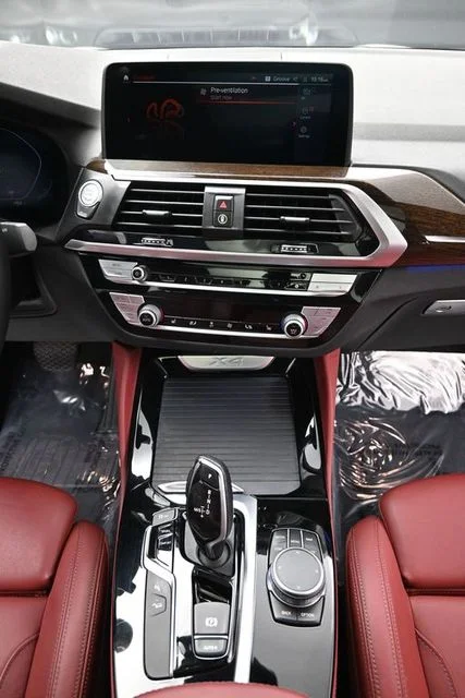 Used 2021 White BMW xDrive30i image 15