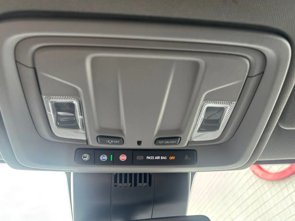 Used 2023 White Chevrolet LTZ image 17
