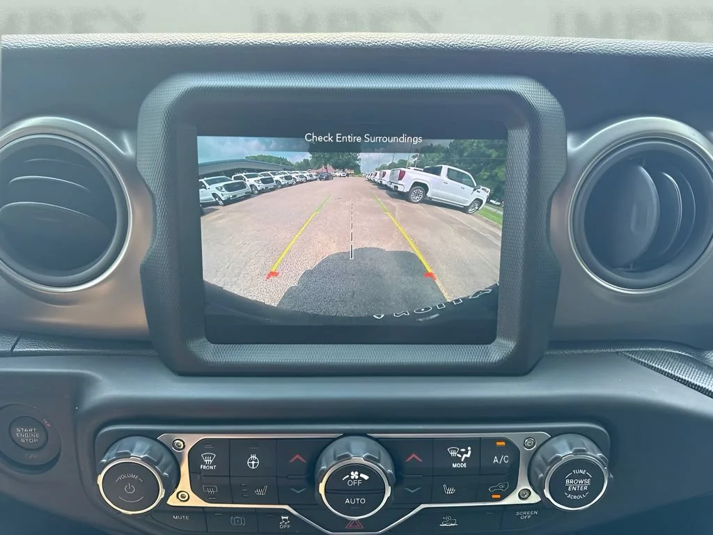 Used 2023 Black Jeep  image 19