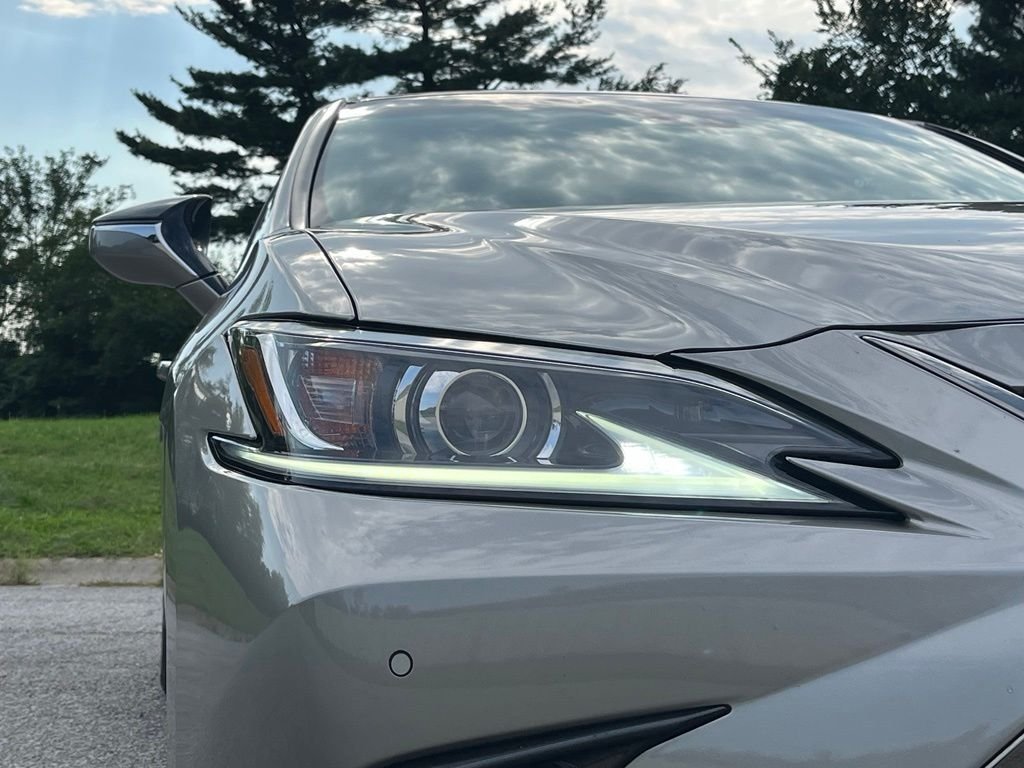 Used 2019 Silver Lexus 350 F Sport image 9