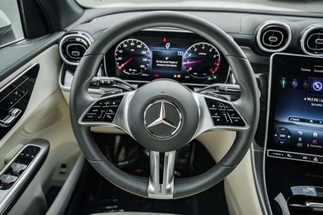 Used 2024 Polar White Mercedes-Benz GLC 300 image 29