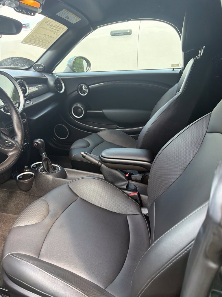 Used 2015 Green MINI Base image 5