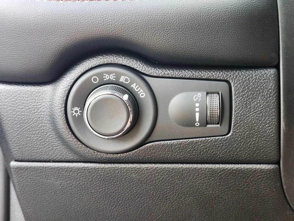 New 2026 Vapor Gray Exterior Paint Dodge GT Plus HEMI V8 image 26