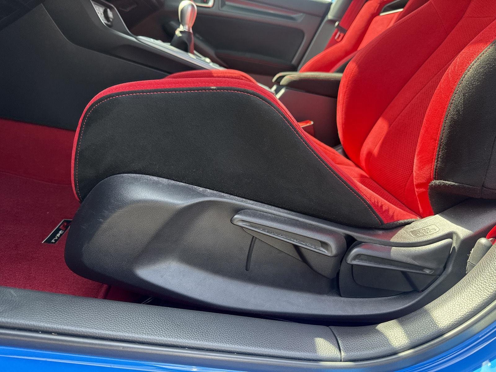 Used 2024 Boost Blue Pearl Honda Type R image 10