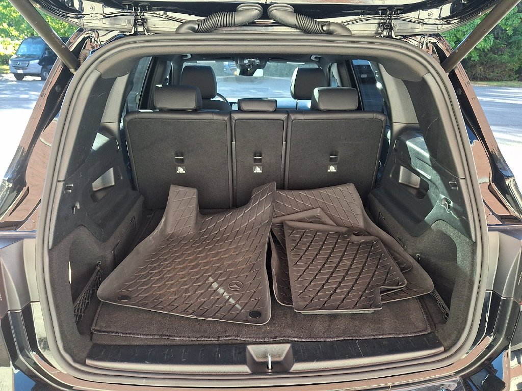 Certified Used 2023  Mercedes-Benz GLB 250 image 29