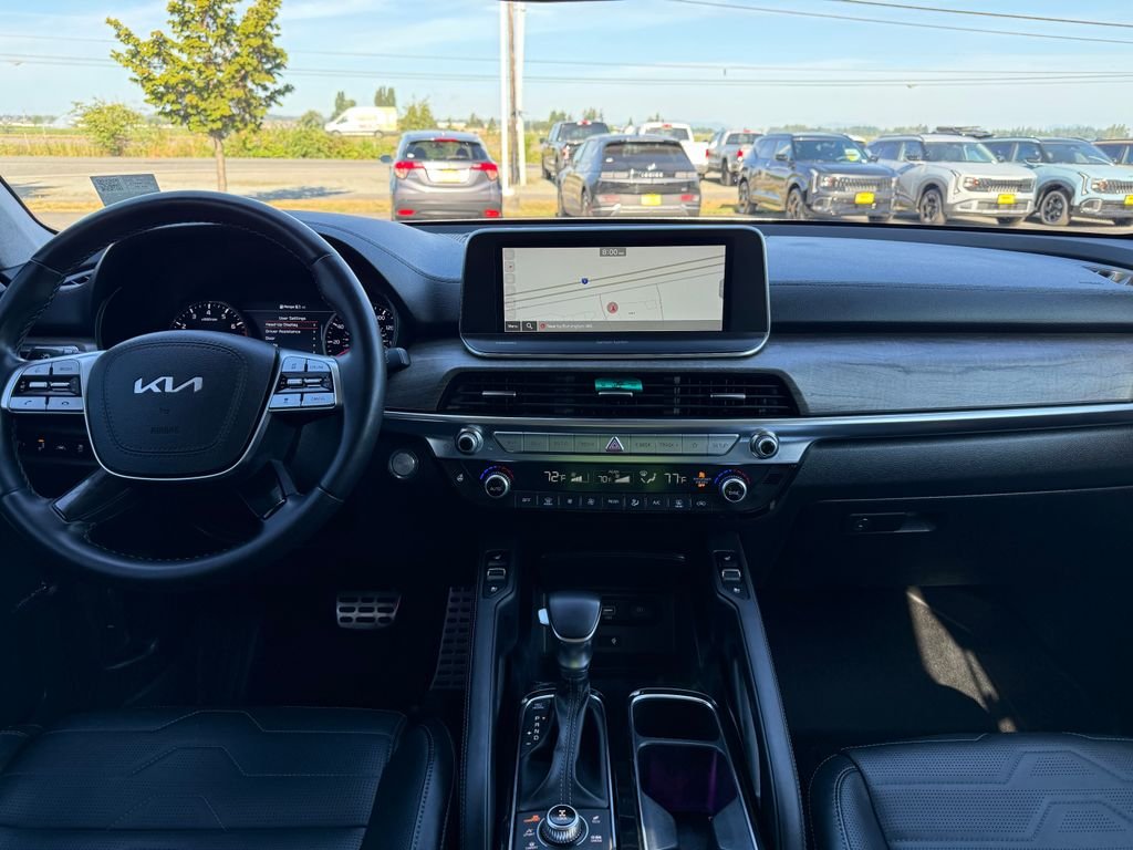 Certified Used 2022 Silver Kia SX image 25