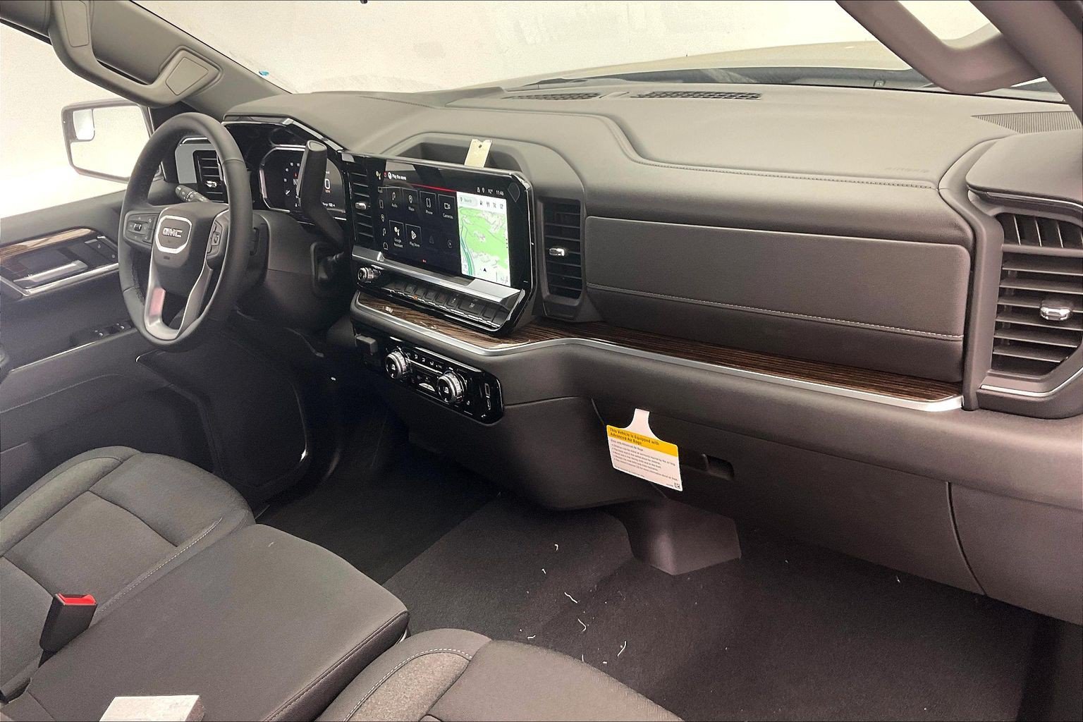 2026 GMC Sierra 1500 SLE - Photo 6