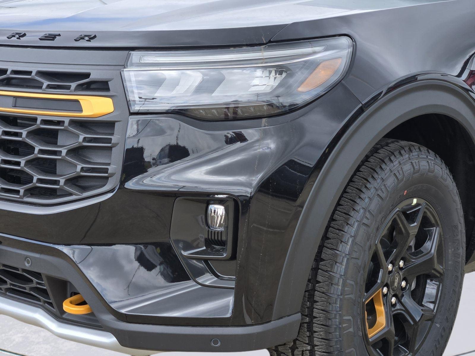 New 2026 Agate Black Metallic Ford Tremor® image 5
