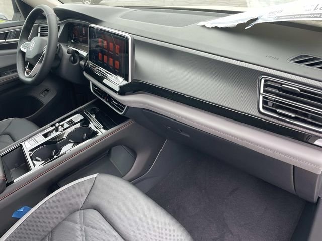 New 2026 White/off-white Volkswagen 2.0T Peak Edition image 29