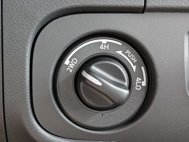 2025 Nissan Frontier PRO-4X - Photo 20