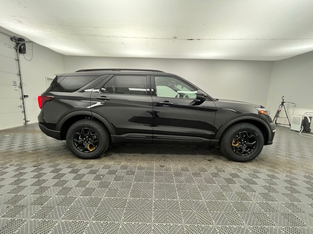 New 2026 Black Ford Tremor image 8