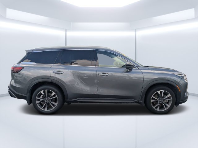 Used 2025 Gray INFINITI LUXE image 2