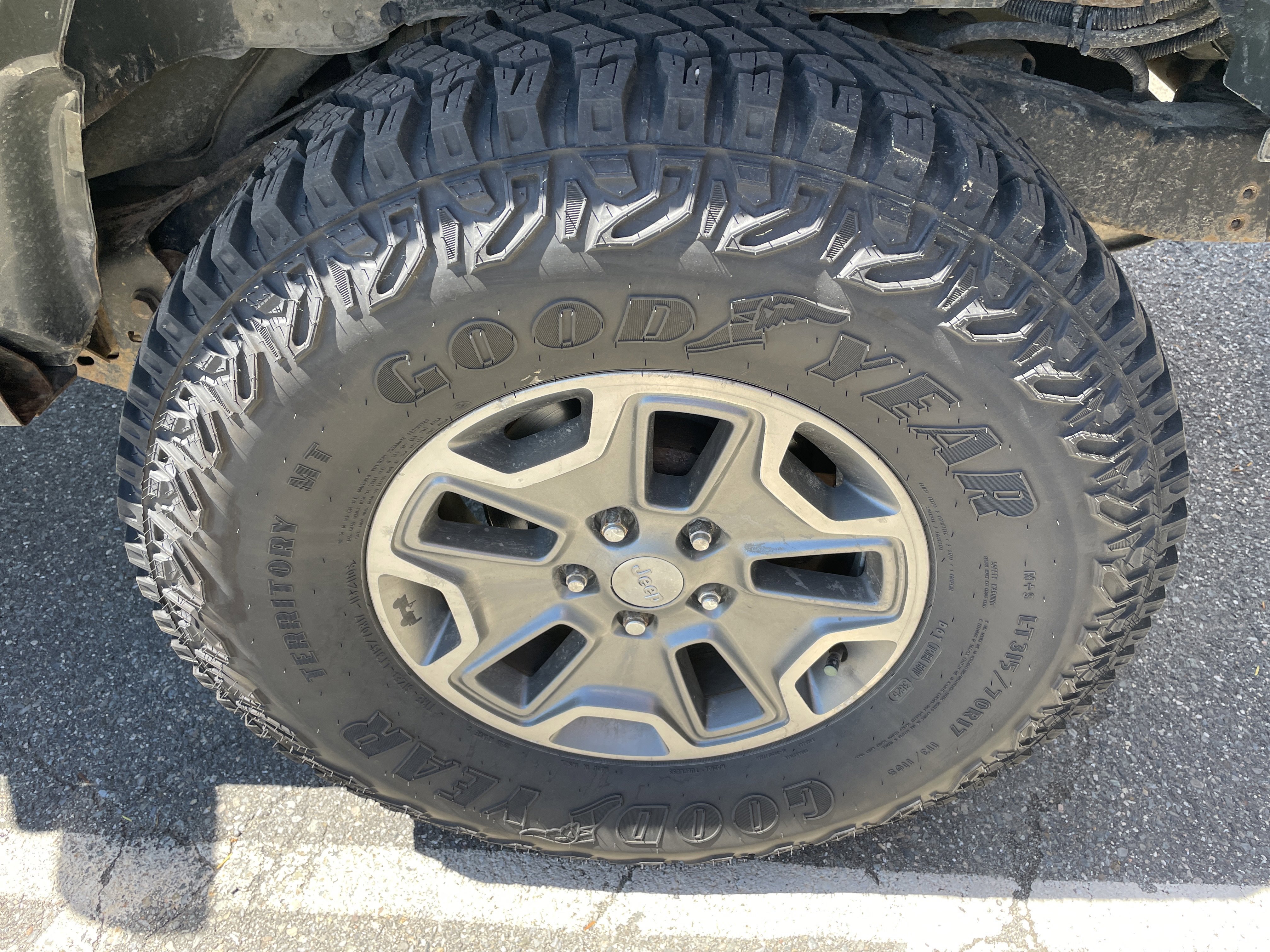 Used 2015 Tank Clearcoat Jeep Rubicon image 3