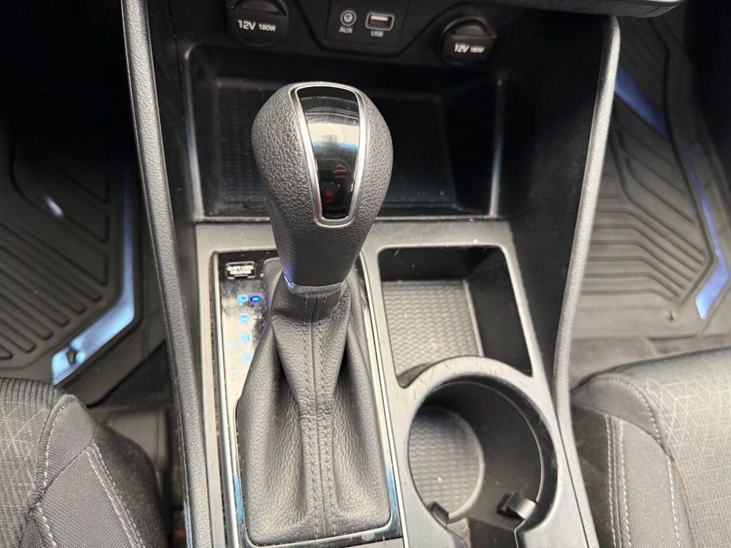 Used 2016 Caribbean Blue Hyundai SE image 24