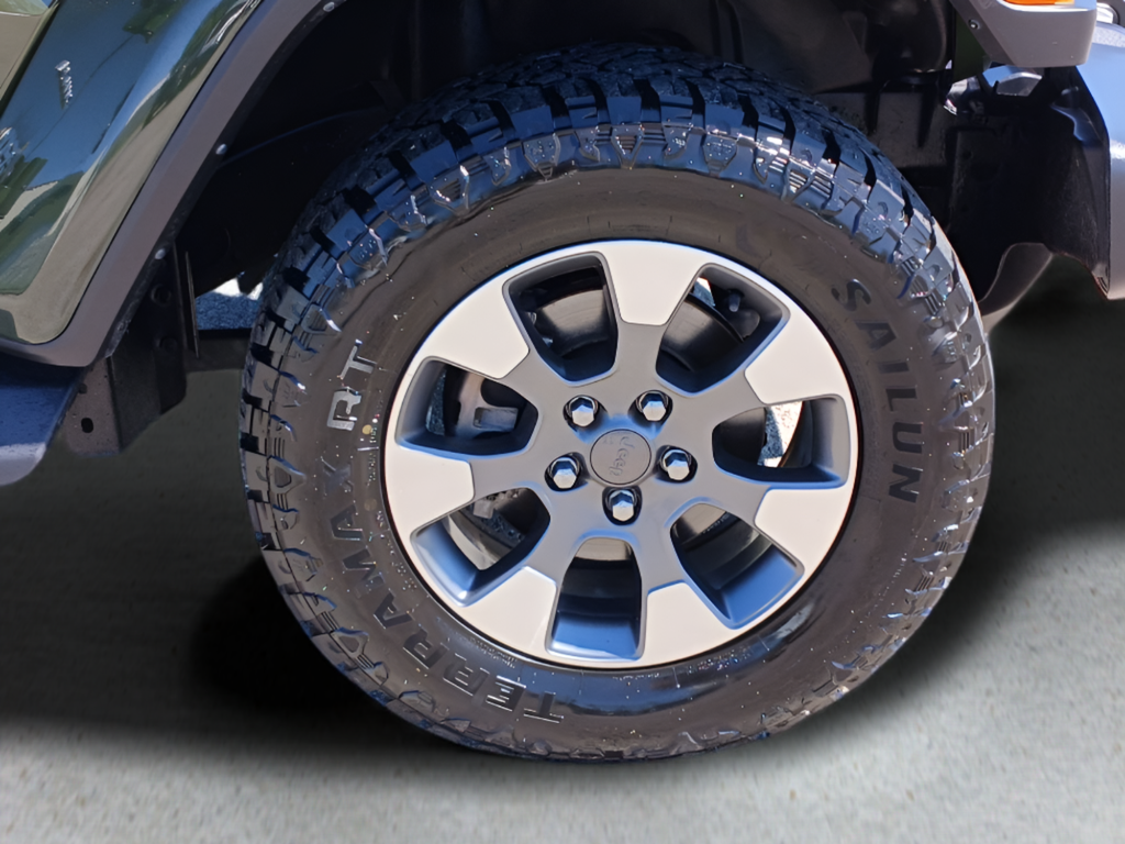 Used 2023 Green Jeep Sahara image 28