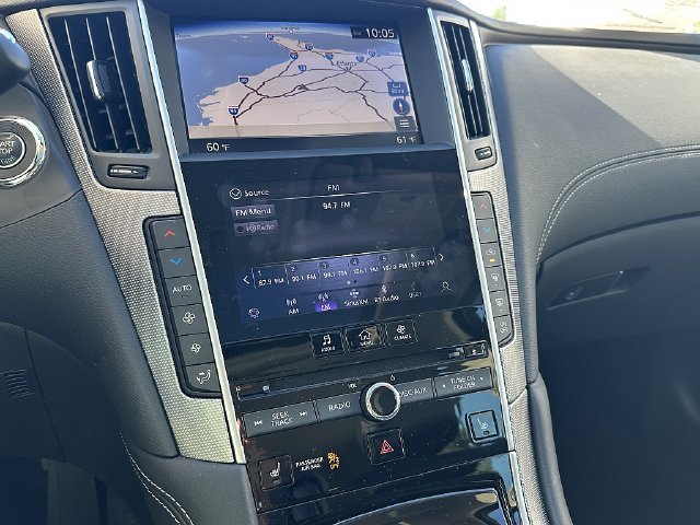Used 2020 Silver INFINITI Sport image 26