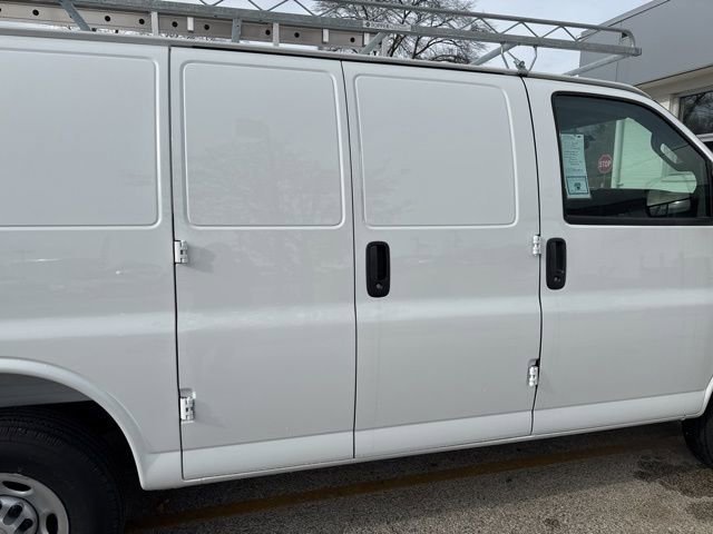 2025 Chevrolet Express Cargo Work Van - Photo 7