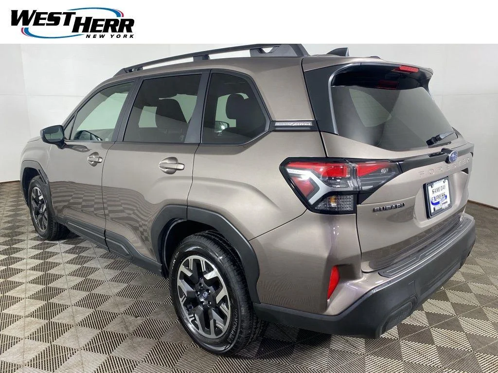 Used 2025 Brilliant Bronze Metallic Subaru Premium image 26