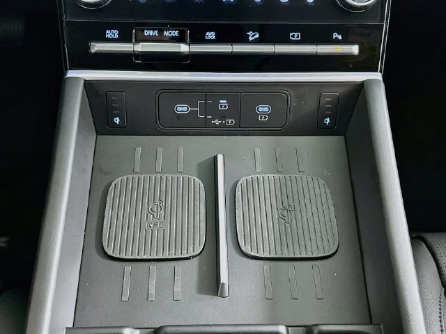 New 2027 Gray Hyundai Limited image 19