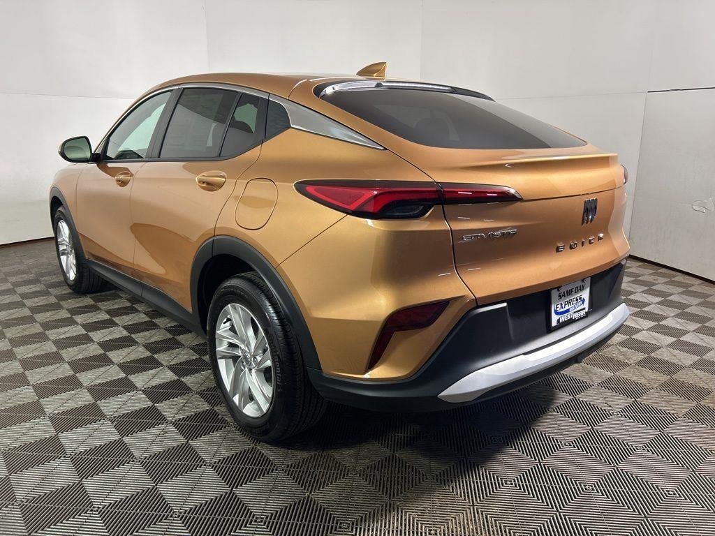 Used 2024 Copper Buick Preferred image 9