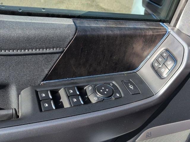 New 2026 Glacier Gray Metallic Tri-Coat Ford F-250® Lariat® image 10