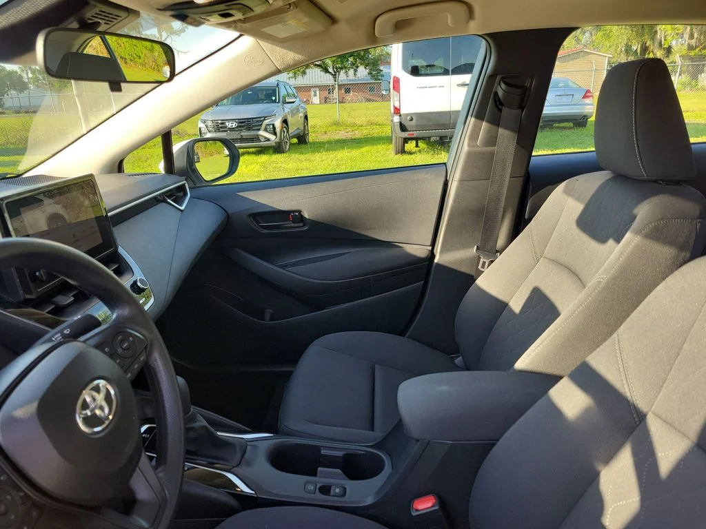 Used 2024 Ice Toyota LE image 14