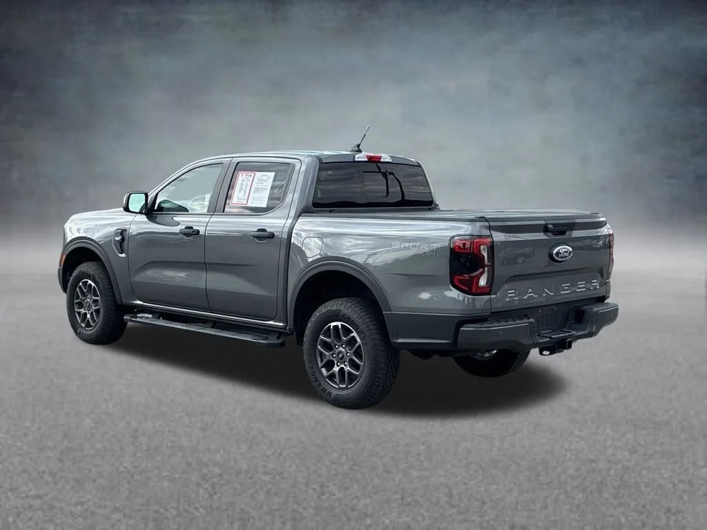 Used 2025 Gray Ford XLT image 3