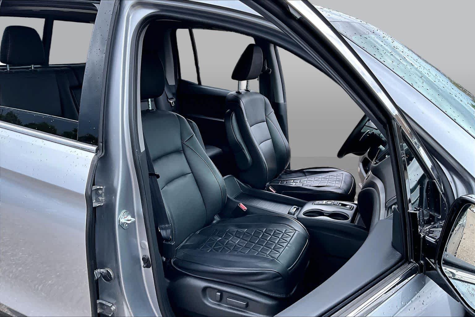 Used 2023 Lunar Silver Metallic Honda RTL-E image 7