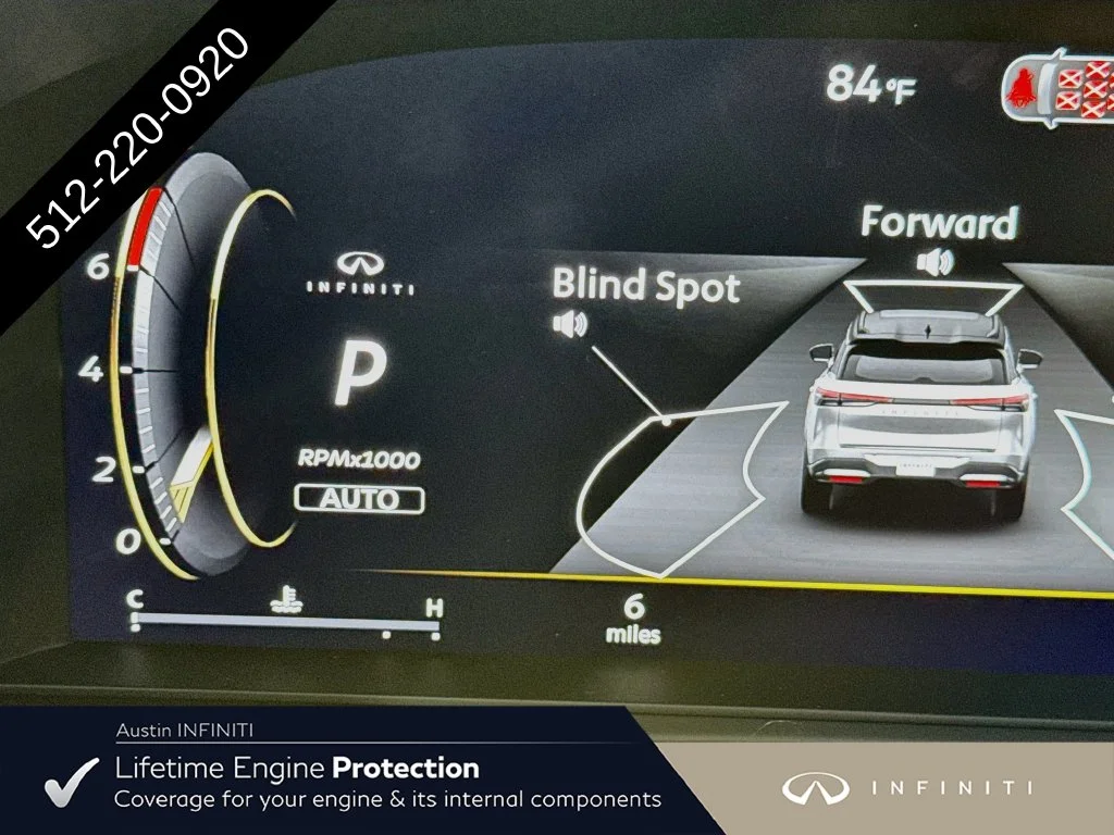 New 2027 White INFINITI LUXE image 15