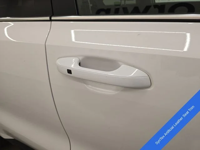 Used 2024 Glacial White Pearl Kia S image 8