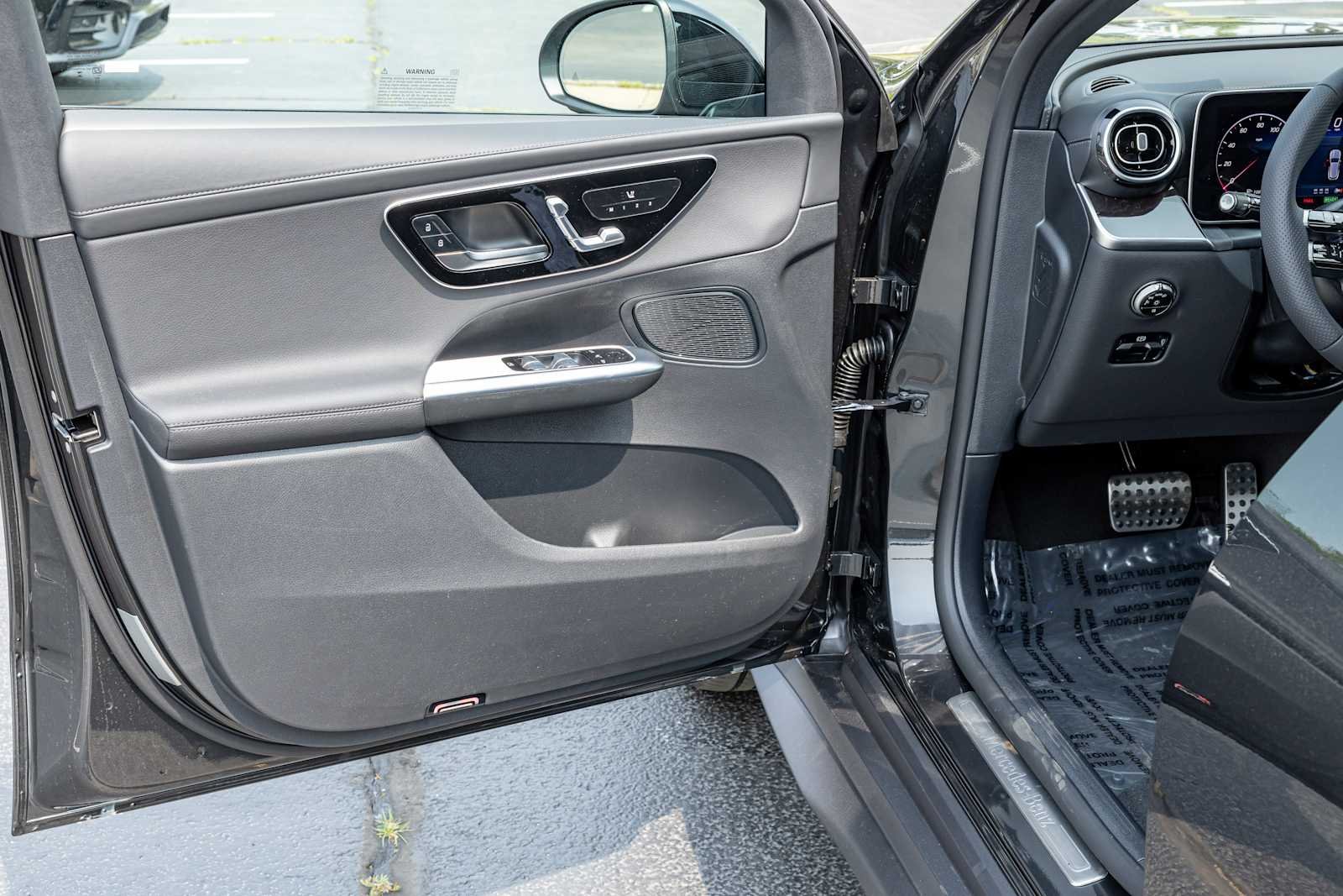 2025 Mercedes-Benz GLC Base - Photo 7