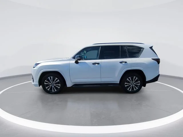 Used 2024 White Lexus 600 Premium image 5