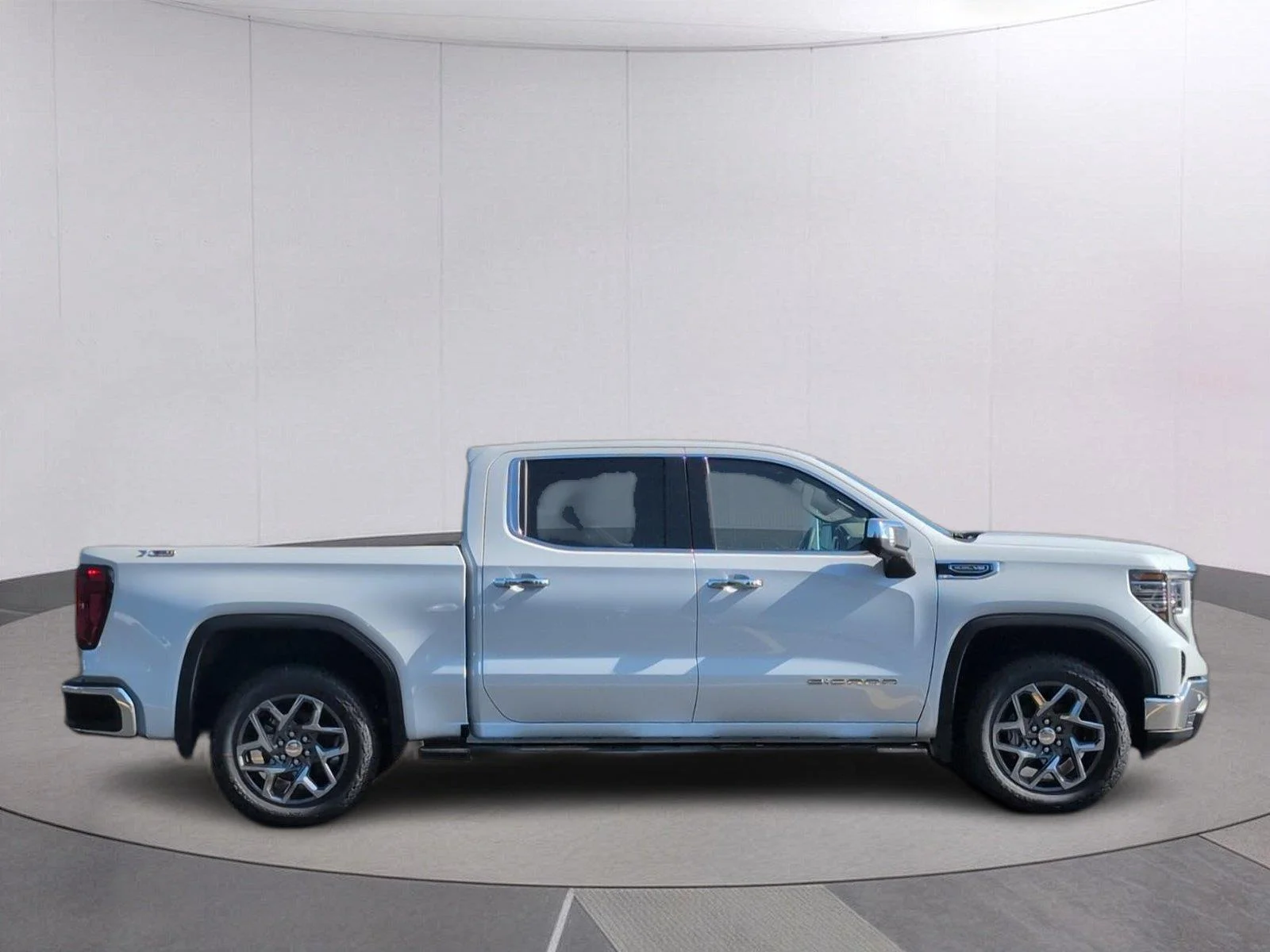 New 2026 Glacier White Tricoat GMC SLT image 8