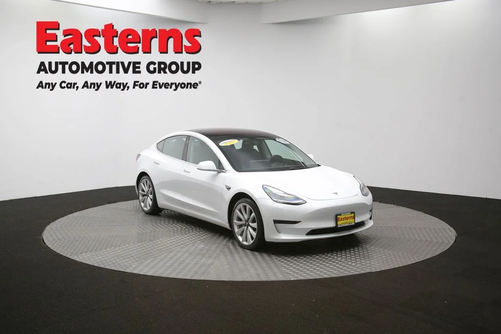 Used 2018 White Tesla Long Range image 48