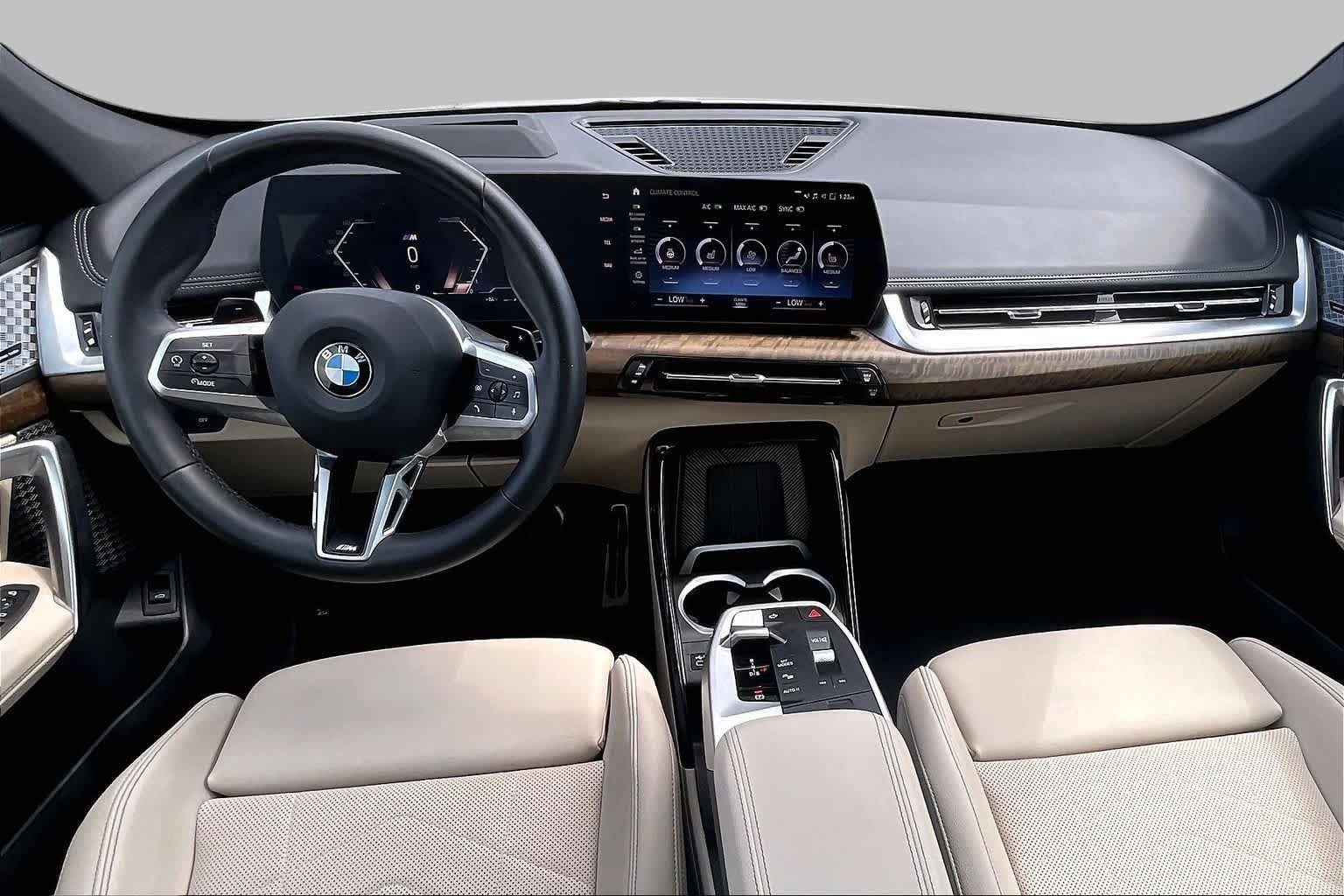 Used 2023 Mineral White Metallic BMW xDrive28i image 15
