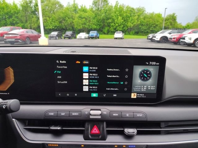 Used 2025 Gray Kia LX image 17